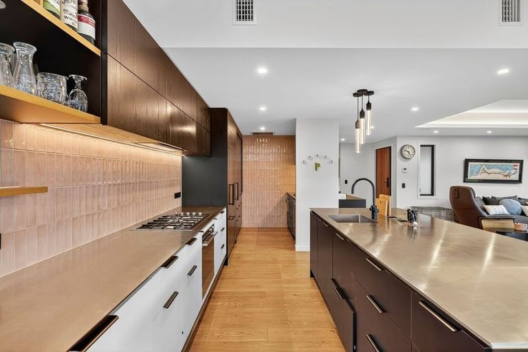 Photo of property in 18 Mount Linton Avenue, Wanaka, 9305