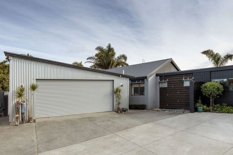 Photo of property in 25a Waitui Grove, Mount Maunganui, 3116