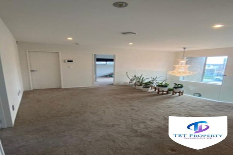 Photo of property in 1 Cranford Drive, Flat Bush, Auckland, 2019