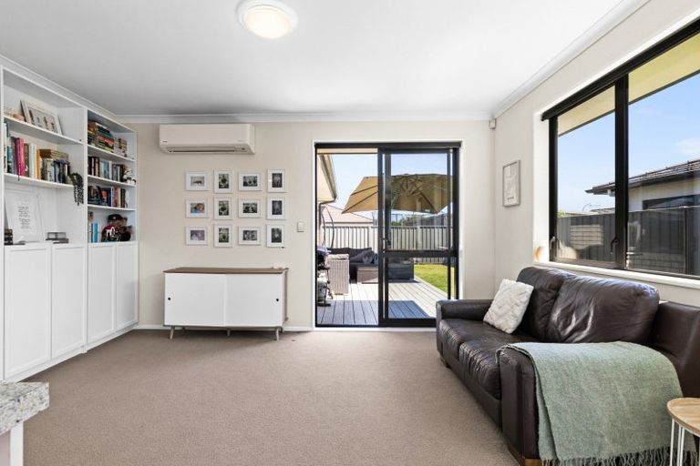 Photo of property in 21 Drake Crescent, Awatoto, Napier, 4110