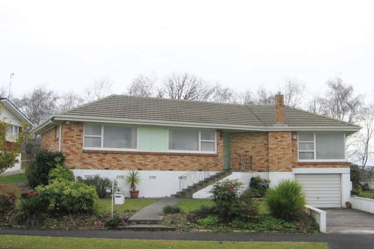 Photo of property in 10 Seifert Street, Forest Lake, Hamilton, 3200