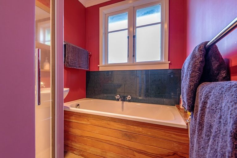 Photo of property in 103a Pahiatua Street, Hokowhitu, Palmerston North, 4410