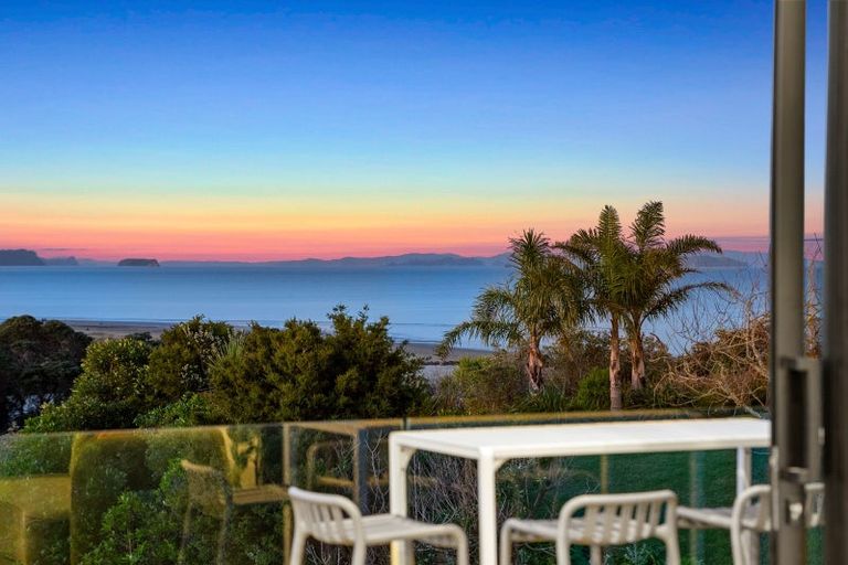 Photo of property in 45b Rosario Crescent, Red Beach, 0932