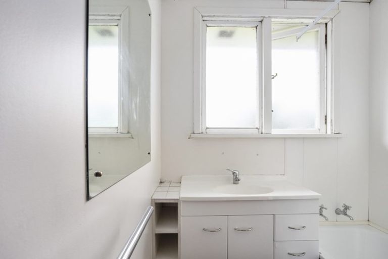 Photo of property in 17 Broughton Street, Gore, 9710