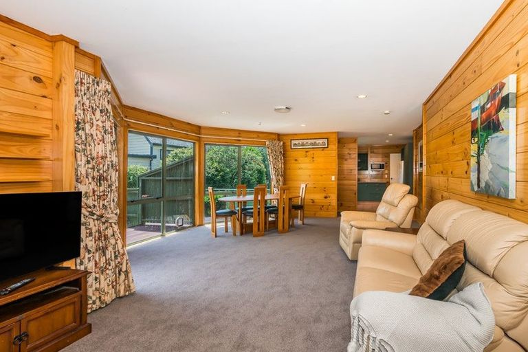 Photo of property in 9 Hurworth Grove, Waikanae, 5036