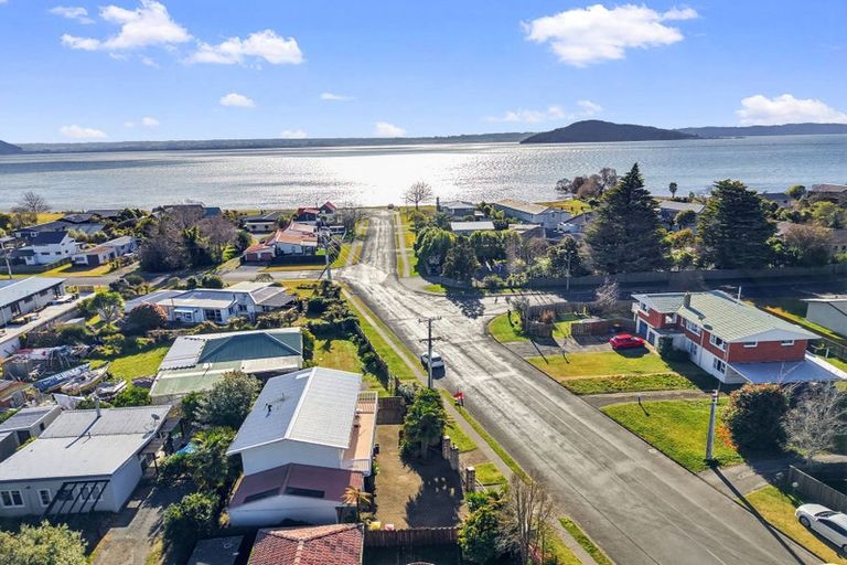 Photo of property in 68b Robinson Avenue, Holdens Bay, Rotorua, 3010