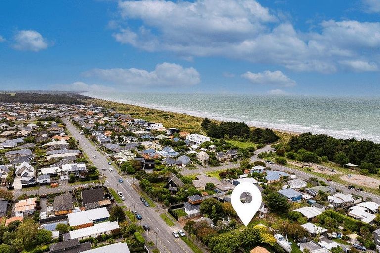 Photo of property in 4 Aston Drive, Waimairi Beach, Christchurch, 8083