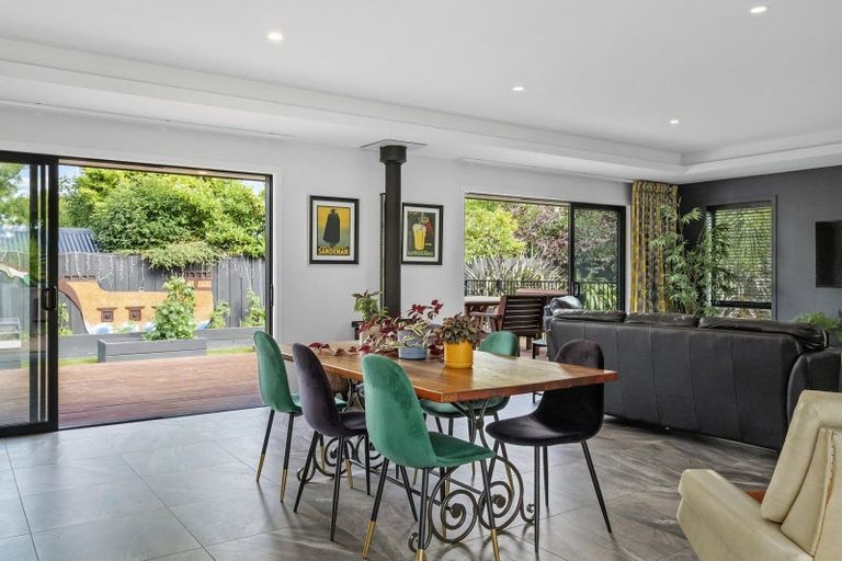 Photo of property in 21 Oakden Drive, Darfield, 7510