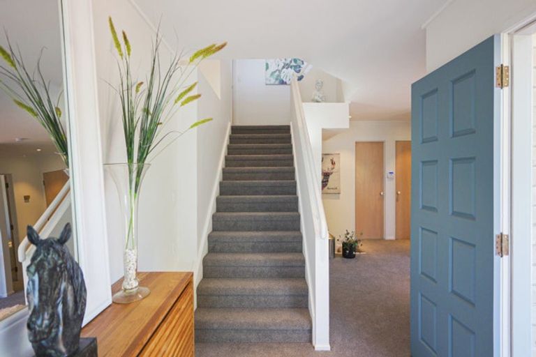 Photo of property in 1/33 Argo Drive, Half Moon Bay, Auckland, 2012