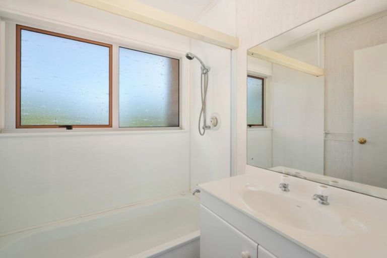 Photo of property in 7 Gibbs Place, Kinloch, Taupo, 3377