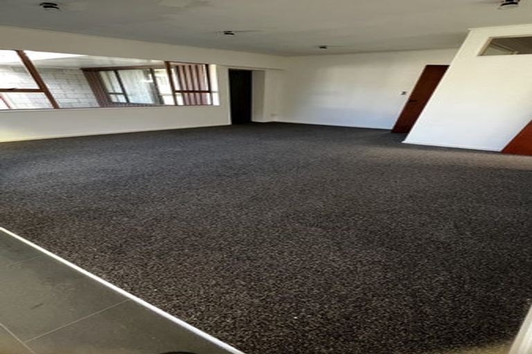 Photo of property in 2/11 Eagle Street, Karori, Wellington, 6012