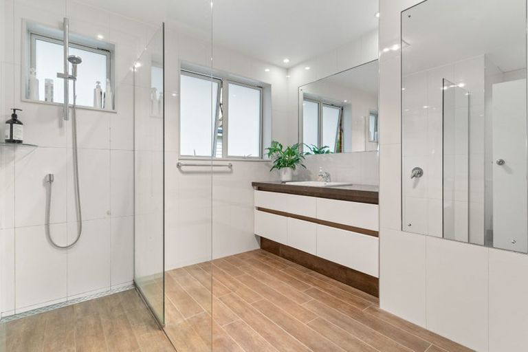 Photo of property in 41 Brandon Street, Featherston, 5710