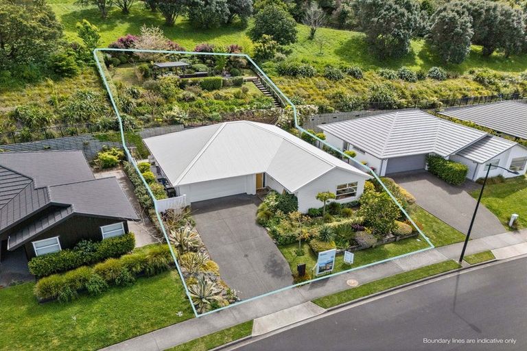 Photo of property in 29 Lakeside Terrace, Omokoroa, 3114