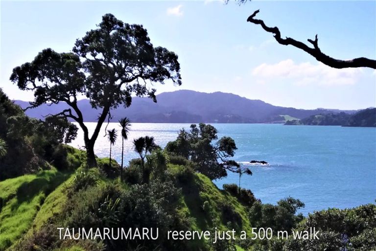 Photo of property in 9 Meenas Place, Cable Bay, 0420