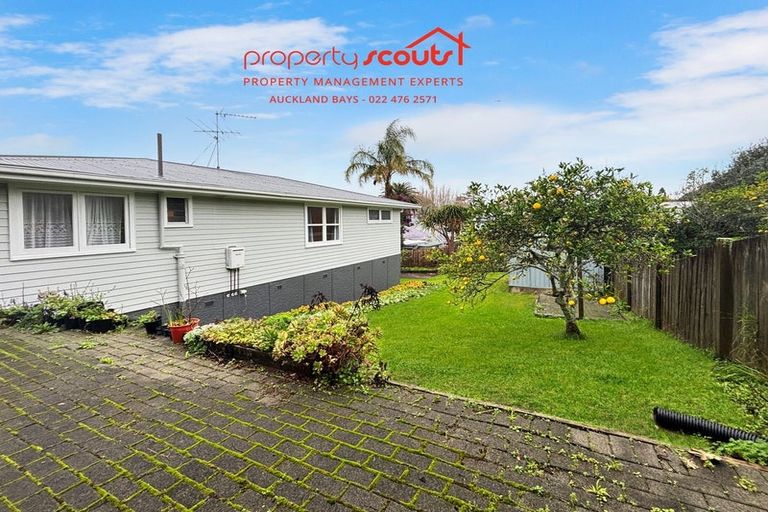 Photo of property in 7 Melba Street, Beach Haven, Auckland, 0626