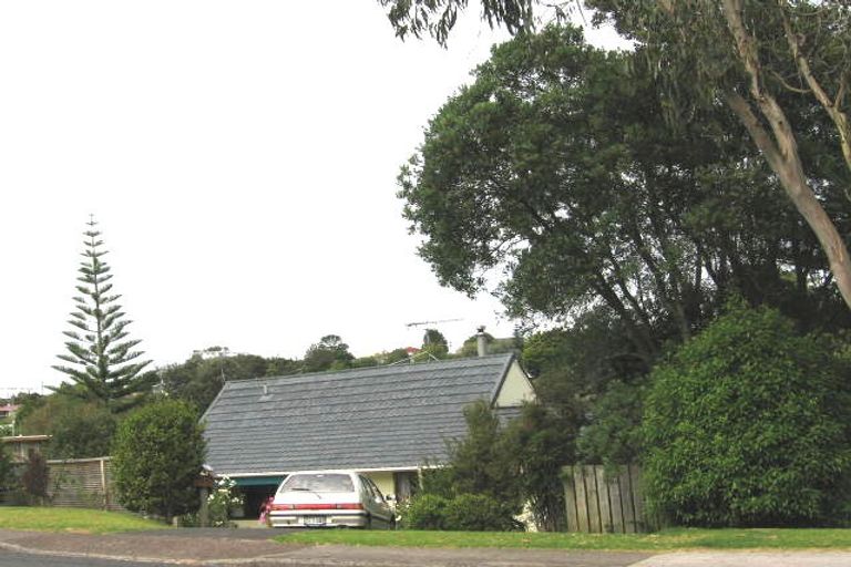 Photo of property in 28 Glamorgan Drive, Torbay, Auckland, 0630