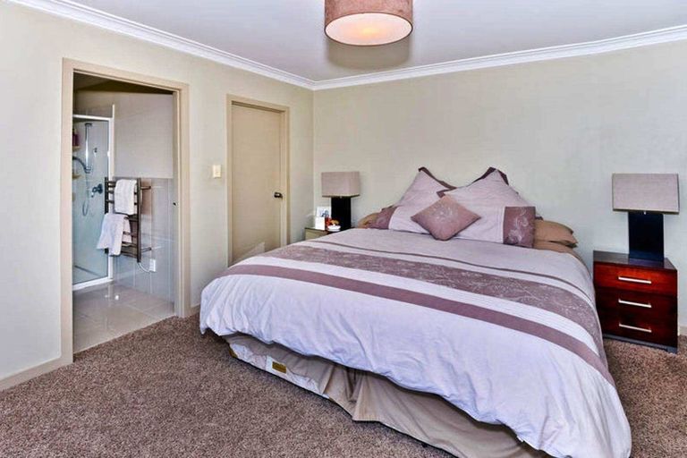 Photo of property in 136 Okura River Road, Okura, Albany, 0792