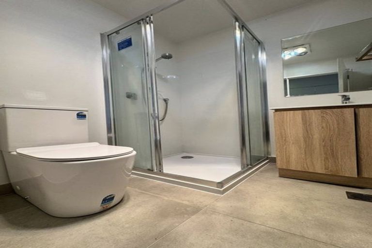 Photo of property in 83 Morihana Close, Glen Eden, 0602