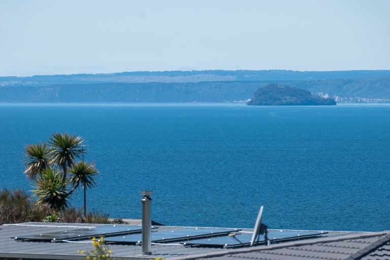 Photo of property in 6 Barron Place, Omori, Turangi, 3381