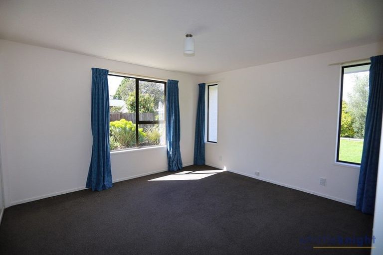 Photo of property in 16 Westmont Street, Ilam, Christchurch, 8041
