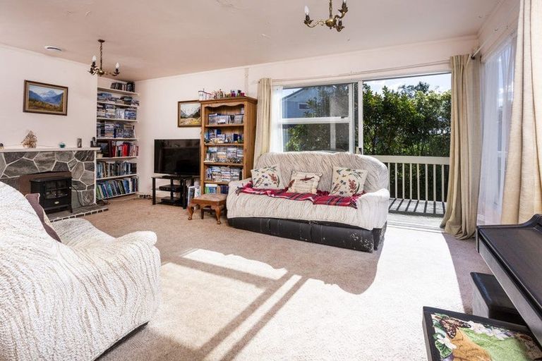 Photo of property in 35 Mcdowell Crescent, Hillcrest, Auckland, 0627