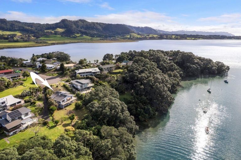Photo of property in 22 Giles Way, Tanners Point, Katikati, 3177
