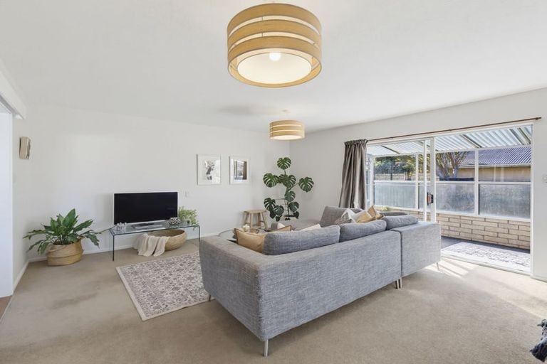 Photo of property in 2/204 Riverlaw Terrace, Saint Martins, Christchurch, 8022