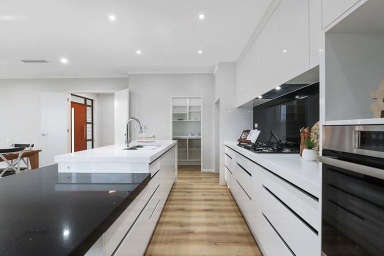 Photo of property in 9 Waireka Road, Rototuna North, Hamilton, 3210