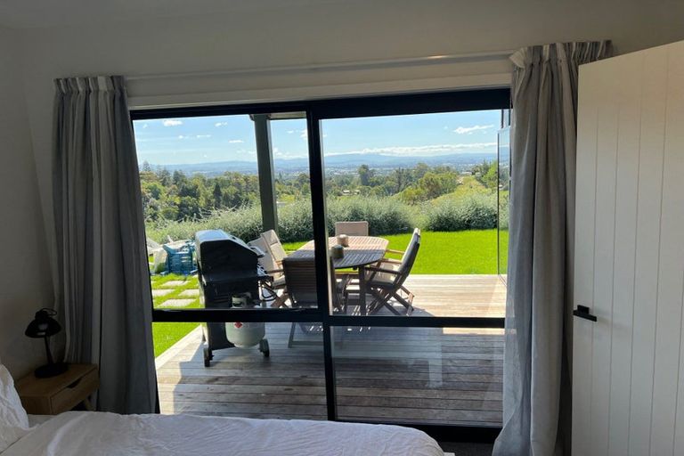 Photo of property in 228 Durham Drive, Havelock North, 4130