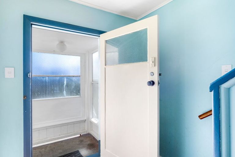 Photo of property in 46 Matipo Street, Castlecliff, Wanganui, 4501