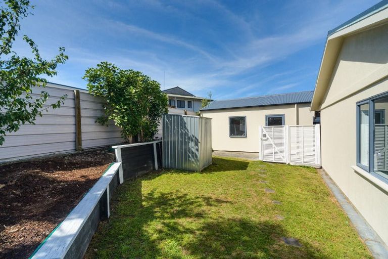 Photo of property in 37 Dahlstrom Grove, Kelvin Grove, Palmerston North, 4414