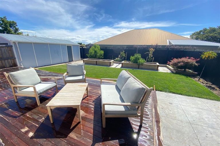 Photo of property in 11 Ian Place, Bishopdale, Christchurch, 8053