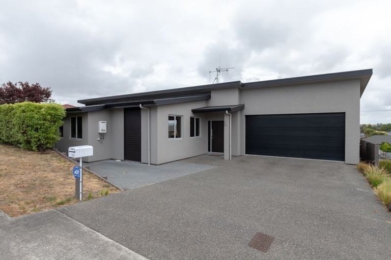 Photo of property in 131a Rototuna Road, Rototuna, Hamilton, 3210