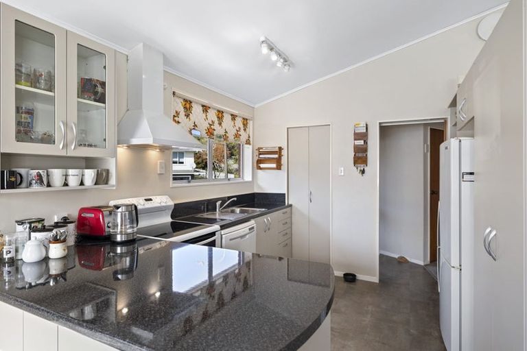 Photo of property in 1 Wayne Place, Ferndale, New Plymouth, 4310