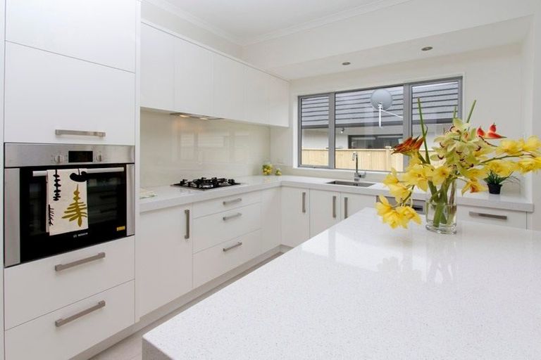 Photo of property in 17 Outlook Terrace, Silverdale, 0932