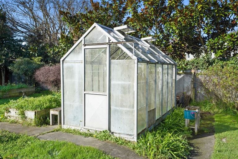 Photo of property in 232 Weston Road, Mairehau, Christchurch, 8052