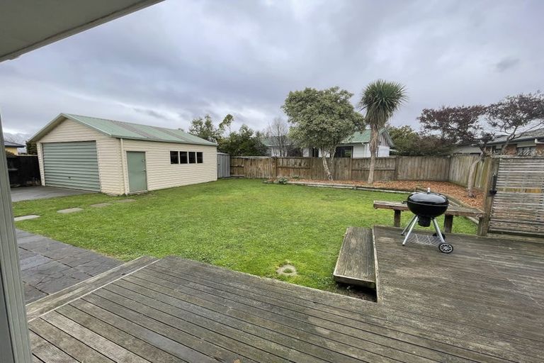 Photo of property in 81 Roberts Line, Kelvin Grove, Palmerston North, 4414