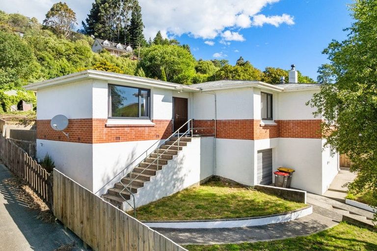 Photo of property in 66 Hocken Street, Kenmure, Dunedin, 9011