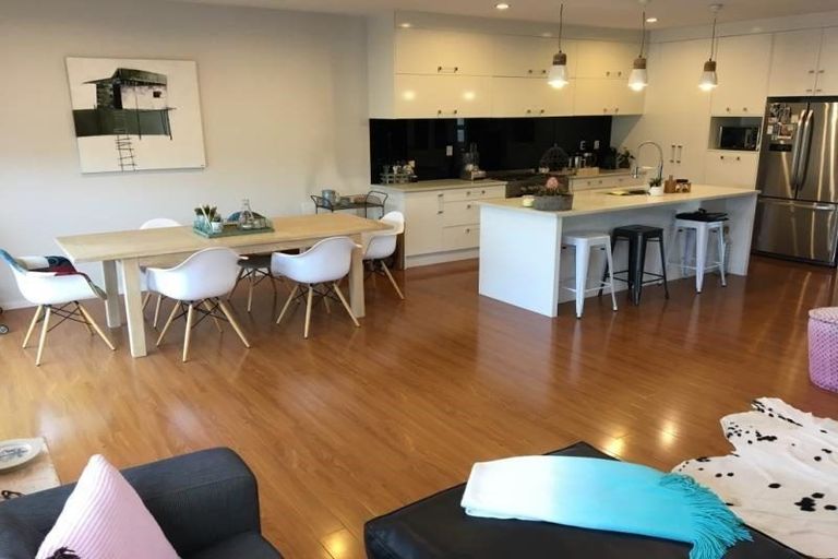 Photo of property in 19b Duncan Avenue, Te Atatu South, Auckland, 0610