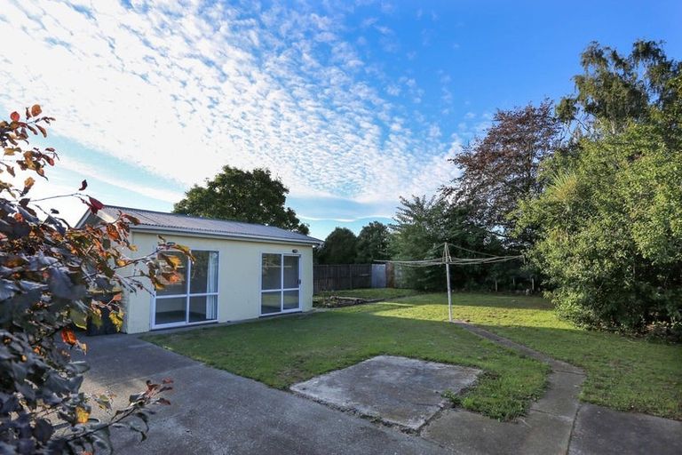 Photo of property in 28 Hillary Crescent, Upper Riccarton, Christchurch, 8041