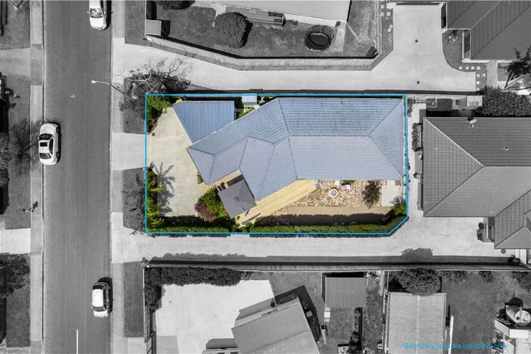 Photo of property in 4 Hatton Road, Orewa, 0931