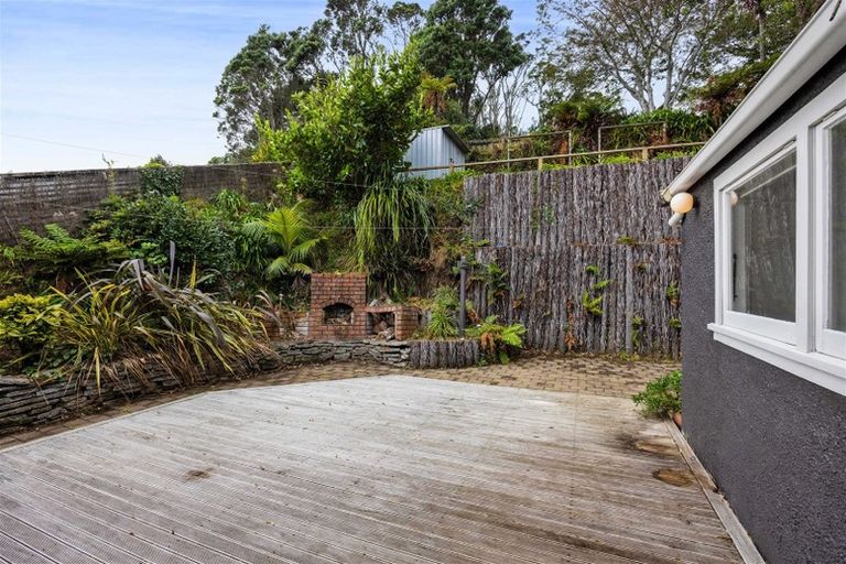 Photo of property in 65 Pioneer Road, Moturoa, New Plymouth, 4310