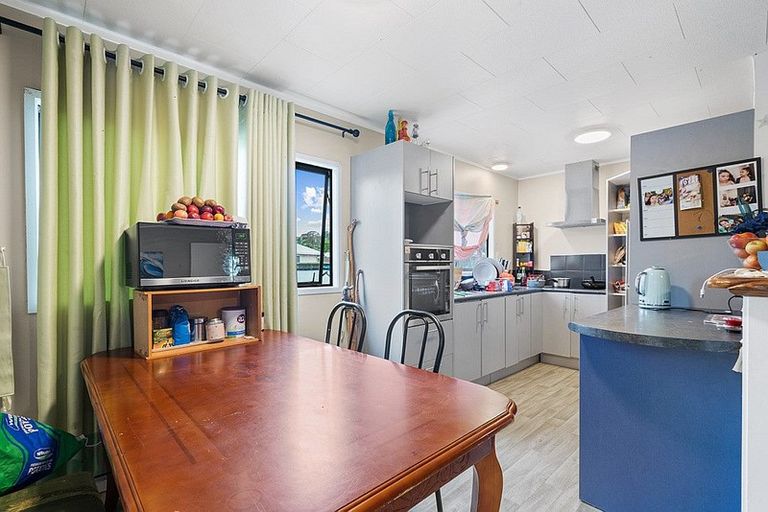 Photo of property in 85 Redcrest Avenue, Red Hill, Papakura, 2110