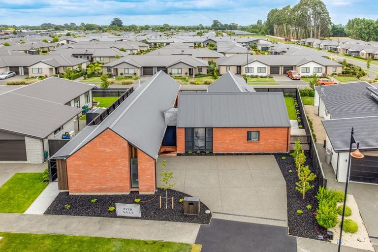 Photo of property in 13 Frank Ernest Crescent, Prebbleton, 7604