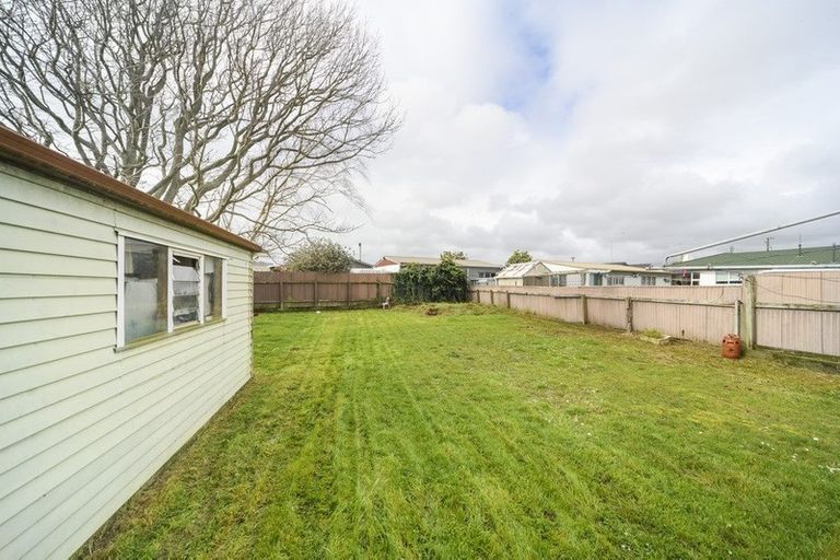 Photo of property in 73 Lockhart Avenue, Milson, Palmerston North, 4414