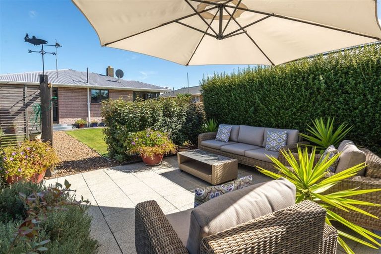 Photo of property in 61 Frensham Crescent, Woolston, Christchurch, 8062