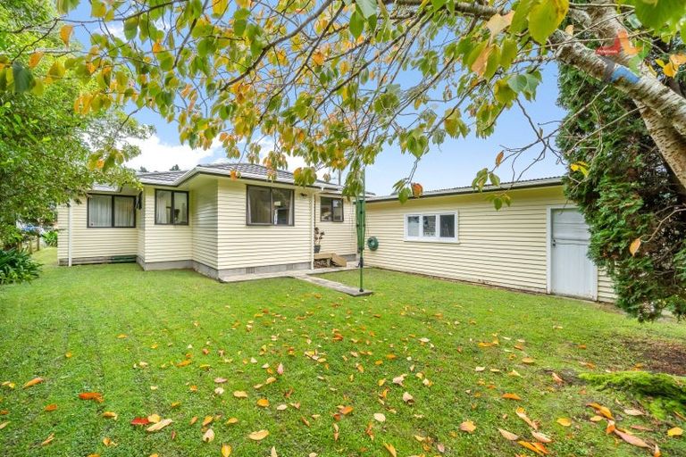 Photo of property in 51 Stokes Valley Road, Stokes Valley, Lower Hutt, 5019