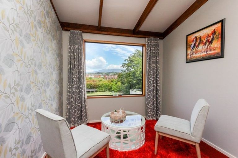 Photo of property in 22 Virginia Place, Whalers Gate, New Plymouth, 4310