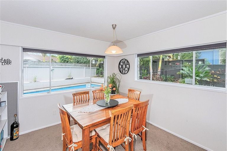 Photo of property in 6 Ranfurly Place, Te Kamo, Whangarei, 0112