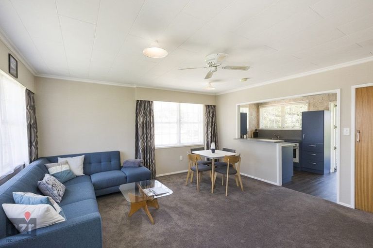 Photo of property in 18 Ranfurly Road, Feilding, 4702